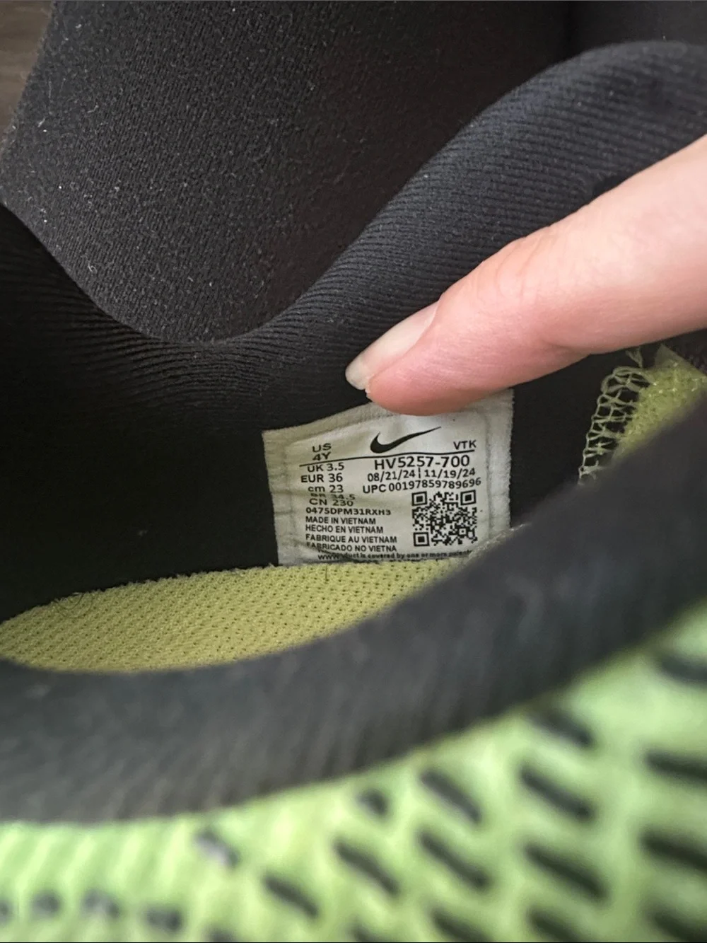 Nike Neon Green  Air Max Dn Cushion